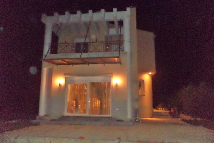 Realty photo 2