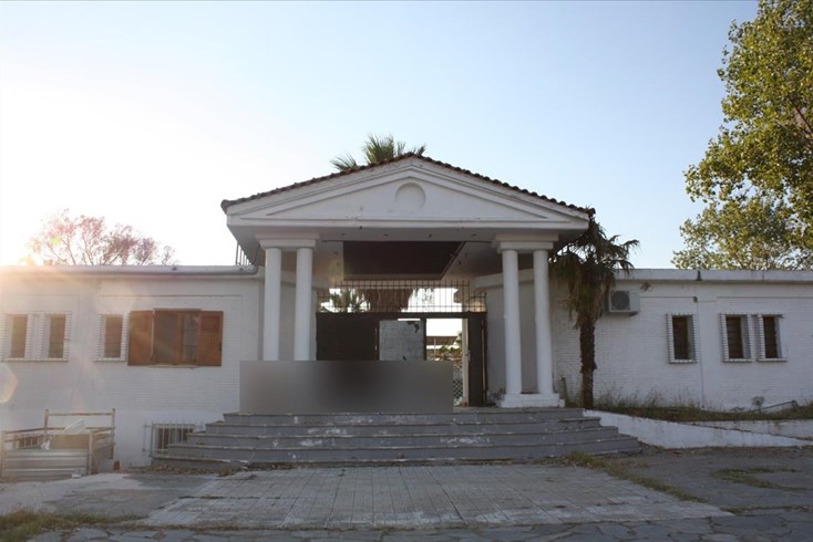 Realty photo 1