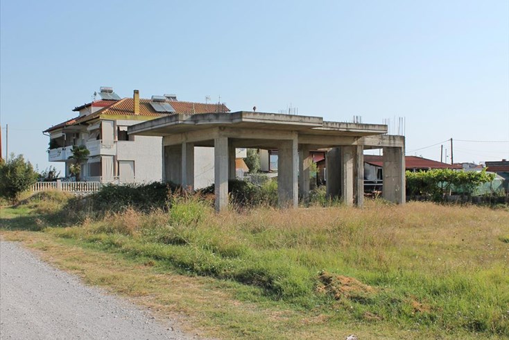 Realty photo 2