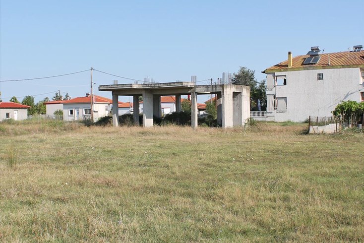 Realty photo 1
