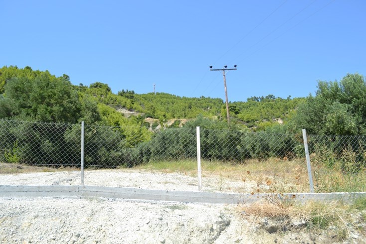 Realty photo 2