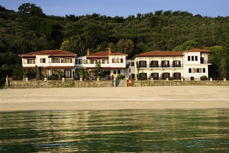 Realty photo 1