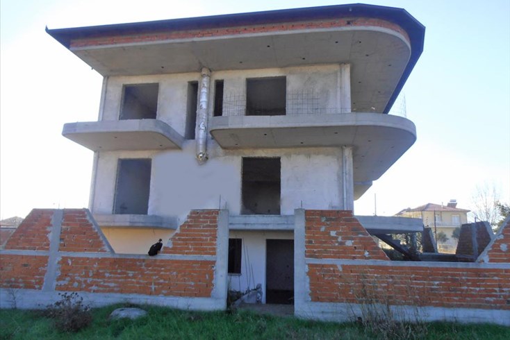 Realty photo 3