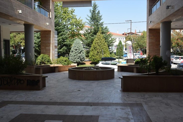 Realty photo 2
