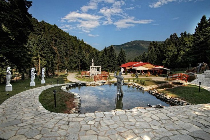 Realty photo 2