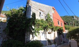 Detached house 75 m² in Corfu