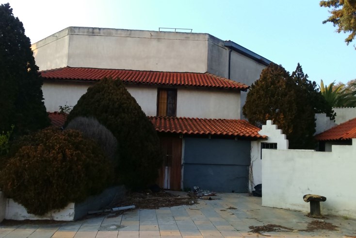 Realty photo 3