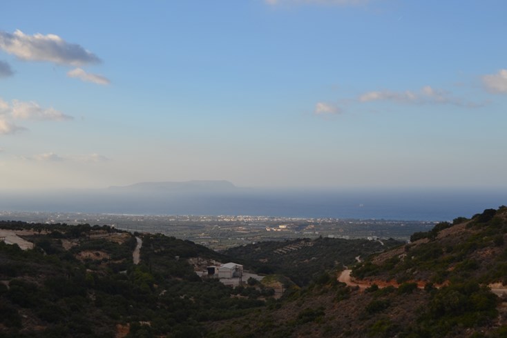 Realty photo 1