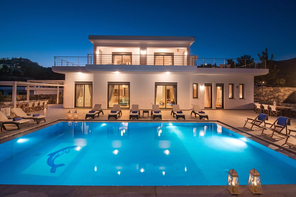 For Sale - Villa 307 m² in Crete