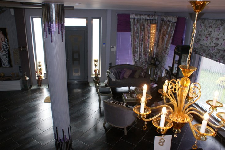 Realty photo 1