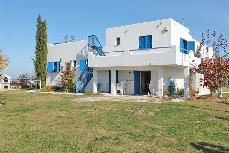 Realty photo 3