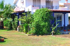 Property 272 photo 2