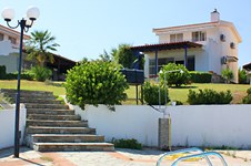Property 272 photo 3