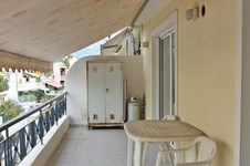 Property 2800 photo 9