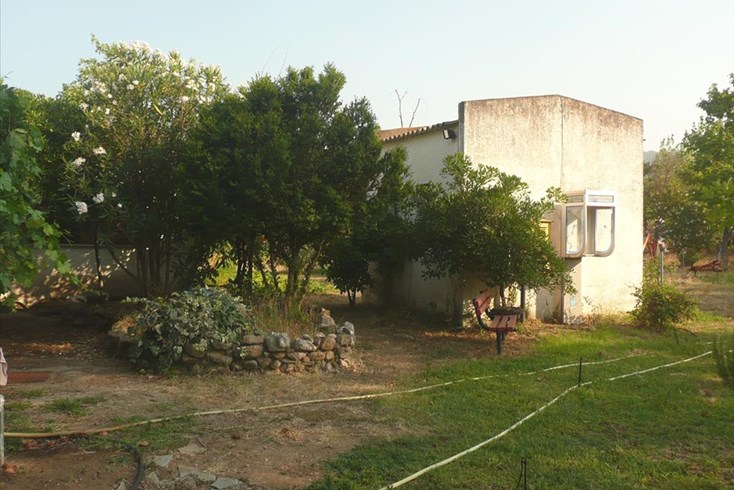 Realty photo 2