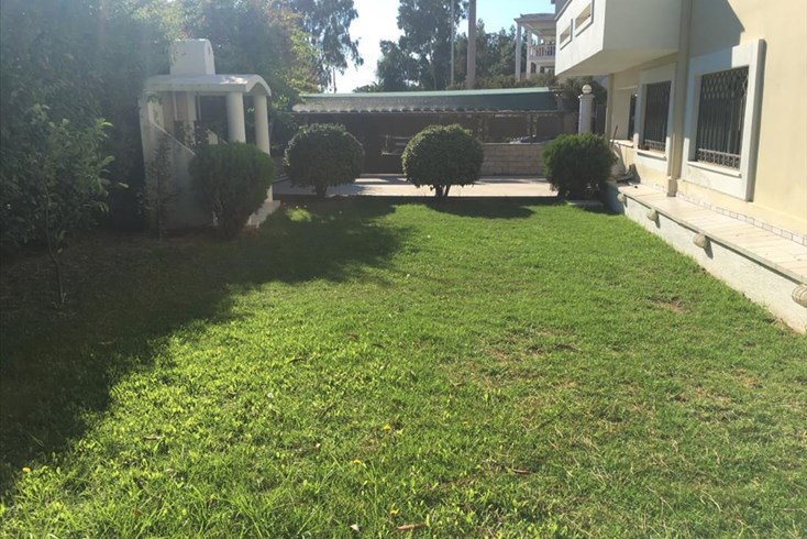 Realty photo 3
