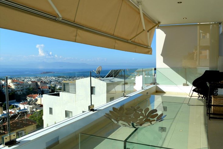 Realty photo 1