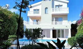 Villa 200 m² in Paphos