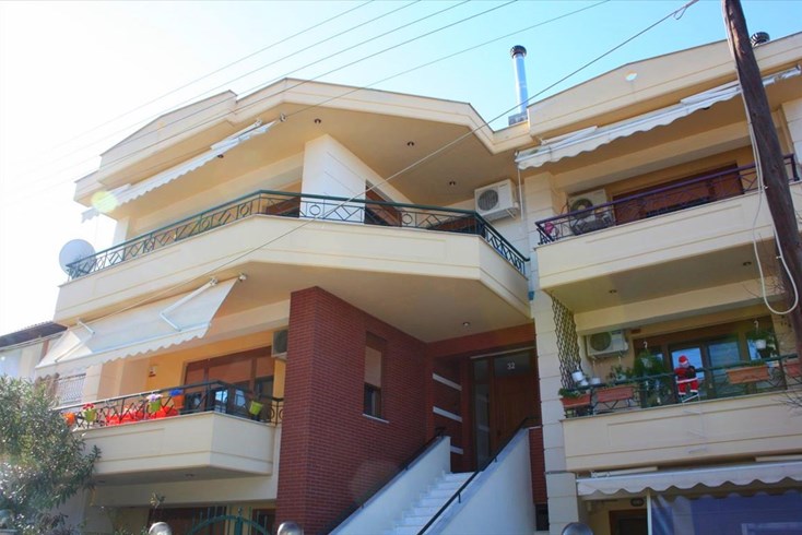 Realty photo 2