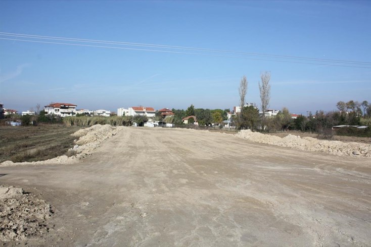 Realty photo 2
