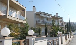 თაუნჰაუსი 142 m² სალონიკის გარეუბანში
