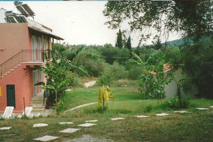Realty photo 3