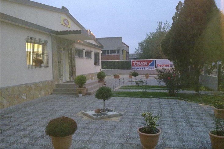 Realty photo 2