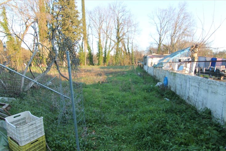 Realty photo 3