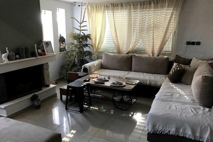 Realty photo 1
