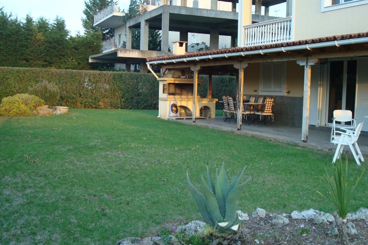 Realty photo 3
