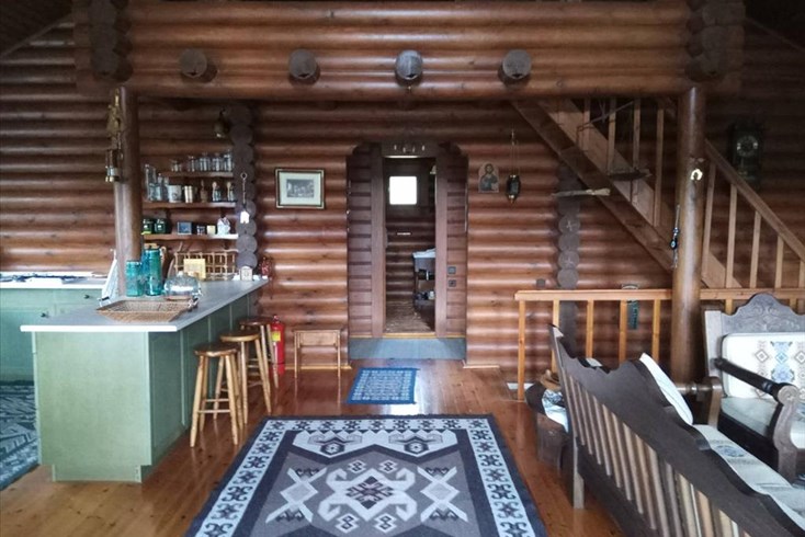 Realty photo 3