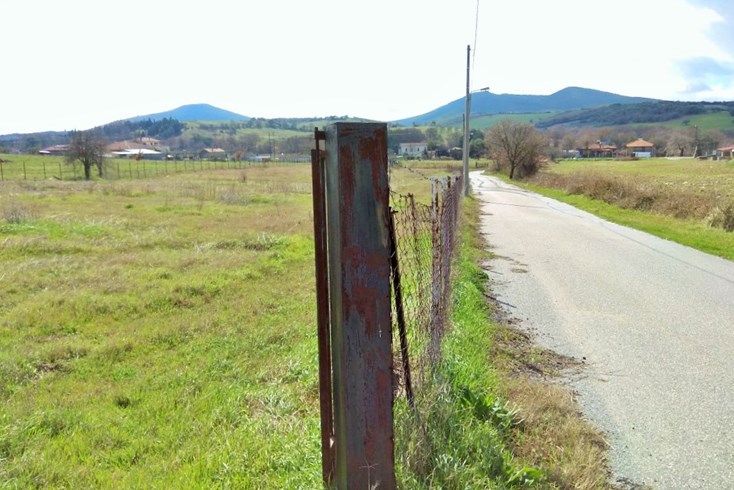 Realty photo 3
