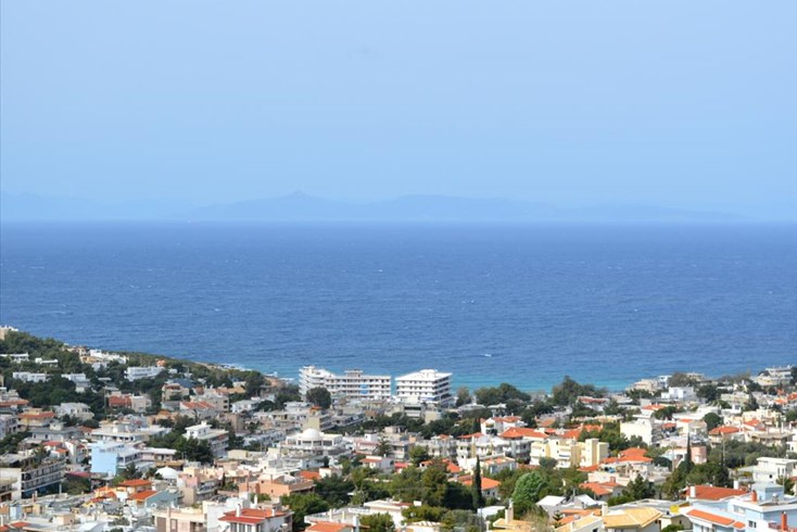 Realty photo 2