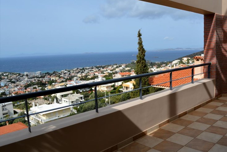 Realty photo 1