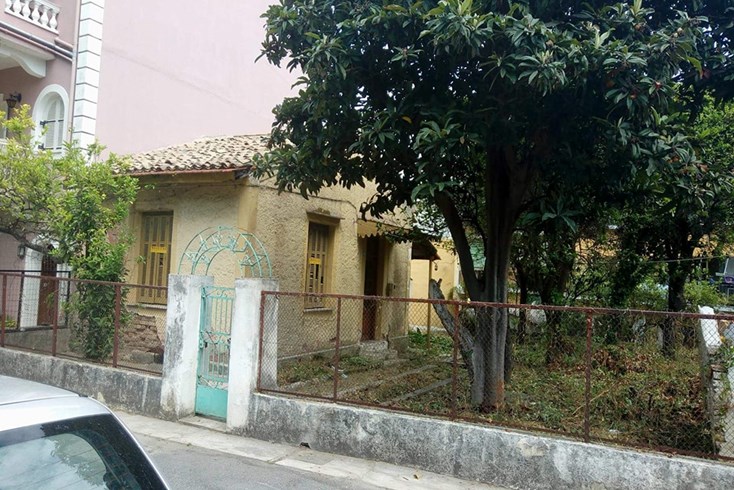 Realty photo 2