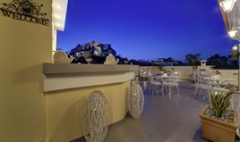 Хотел 955 m² в Атина