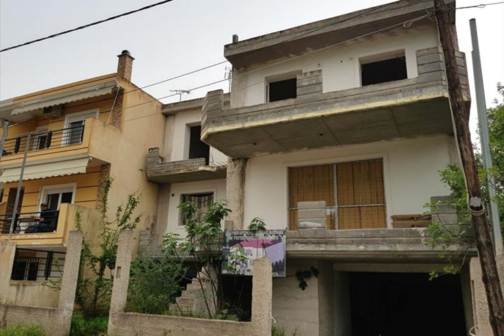 Realty photo 1