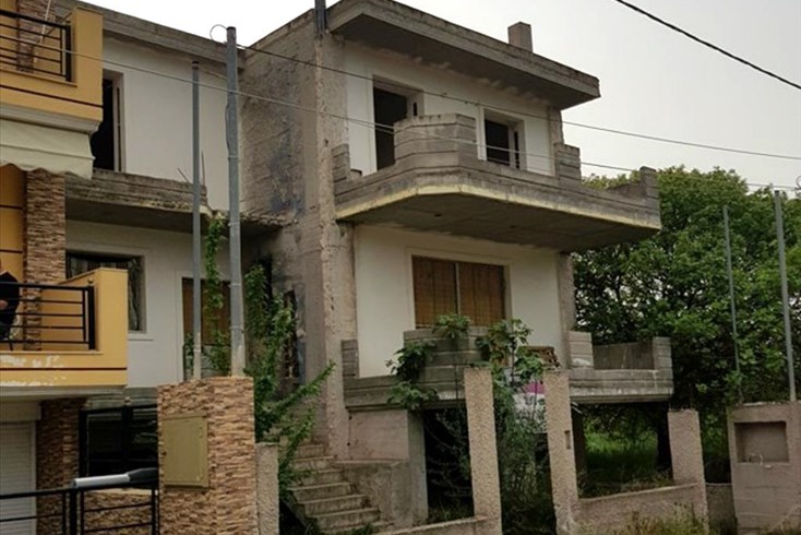 Realty photo 2