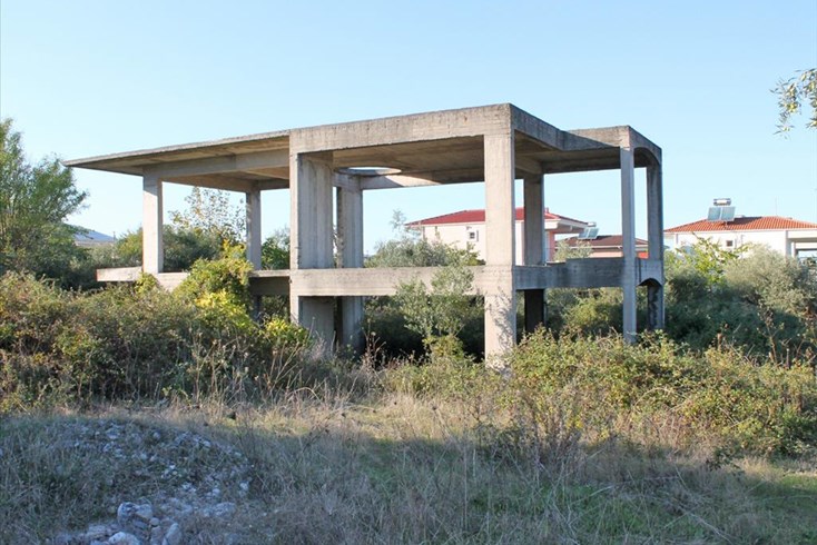 Realty photo 2