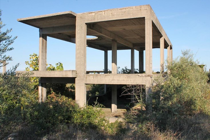 Realty photo 1