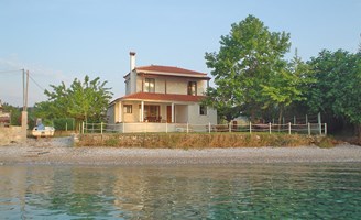 Detached house 120 m² on the Euboea island 