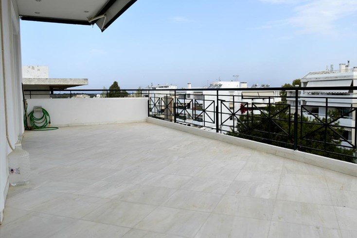 Realty photo 1