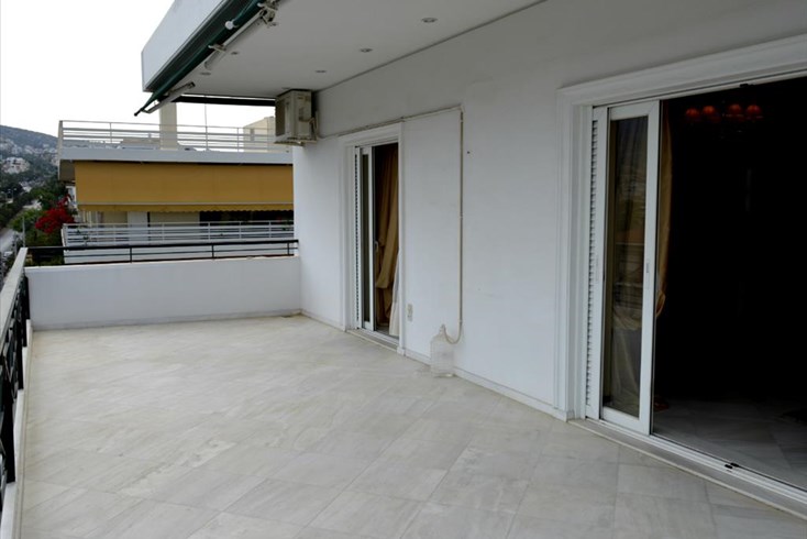 Realty photo 2