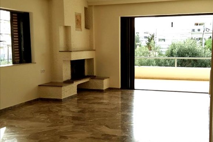 Realty photo 3
