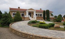 Maison individuelle 400 m² dans la banlieue de Thessalonique
