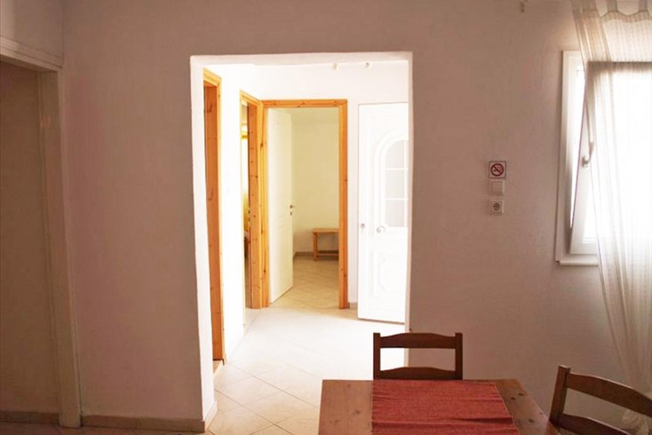 Realty photo 2