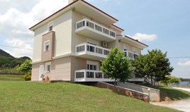Kuća 500 m² u predgrađu Soluna