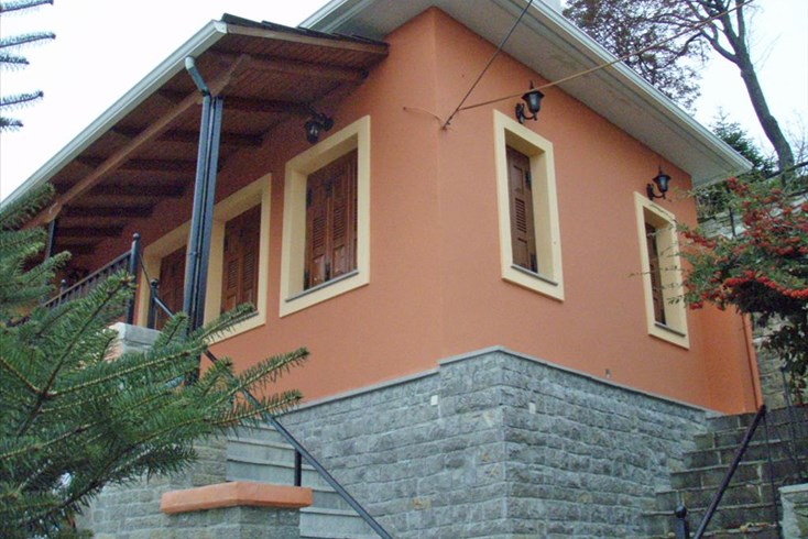 Realty photo 2