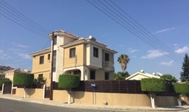 Villa 295 m² in Limassol