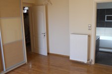 Property 324 photo 6